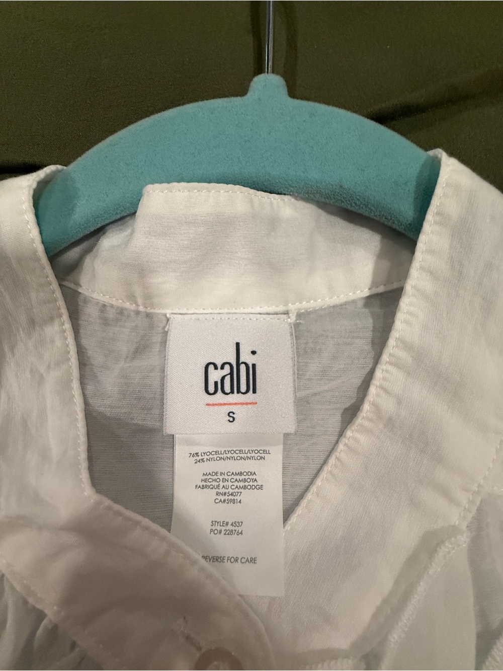 CAbi White Ruffle Front Blouse NWOT - Picture 4 of 4